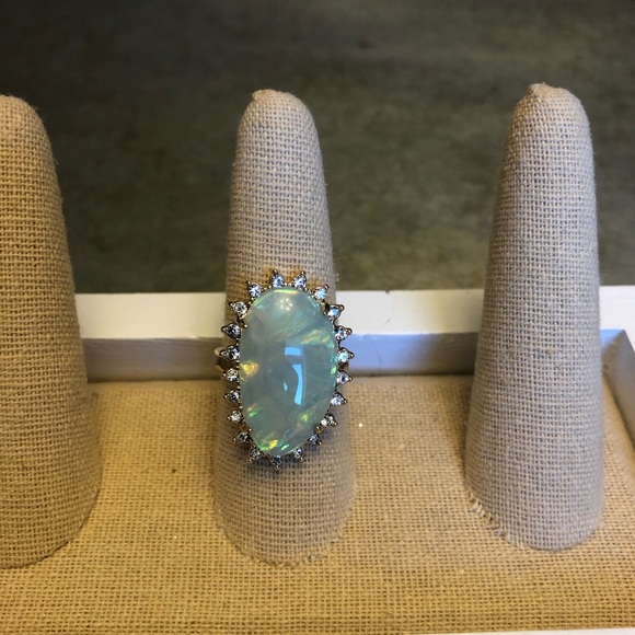 Chloe + Isabel Jewelry - Riviera Ring size 9 Chloe + Isabel Jewelry - Riviera Ring size 9